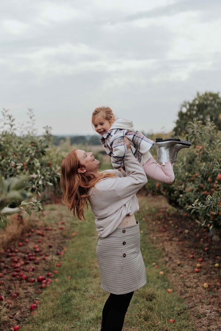 Edit-12 copy https://mlucynlioumu.i.optimole.com/w:720/h:1080/q:mauto/f:best/https://ellavioletphotography.com/wp-content/uploads/2025/02/Edit-12-copy-scaled.jpg