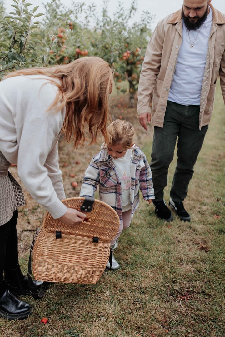 Edit-2 copy https://mlucynlioumu.i.optimole.com/w:720/h:1080/q:mauto/f:best/https://ellavioletphotography.com/wp-content/uploads/2025/02/Edit-2-copy-scaled.jpg